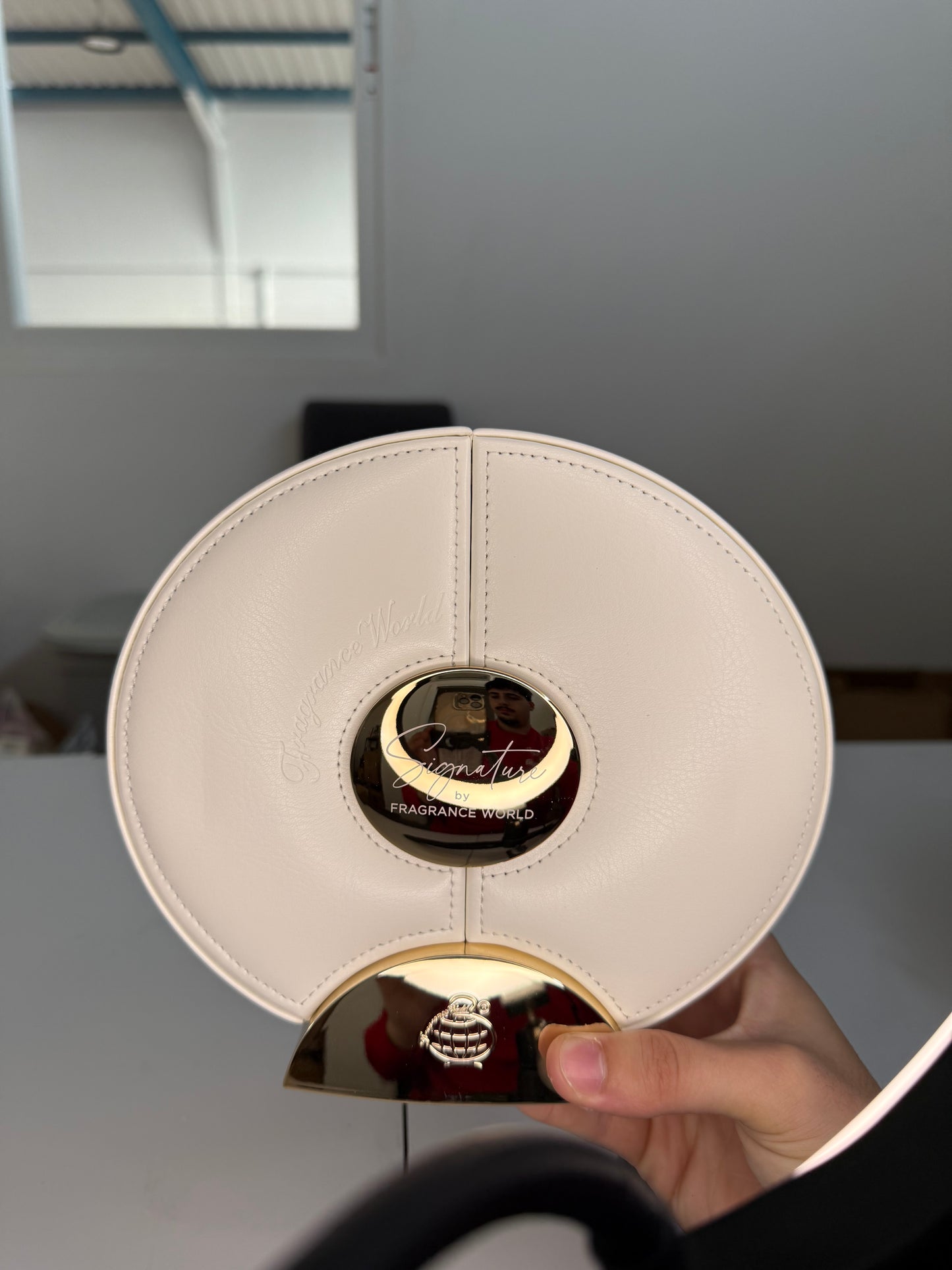 Signature Pearl Fragrance World