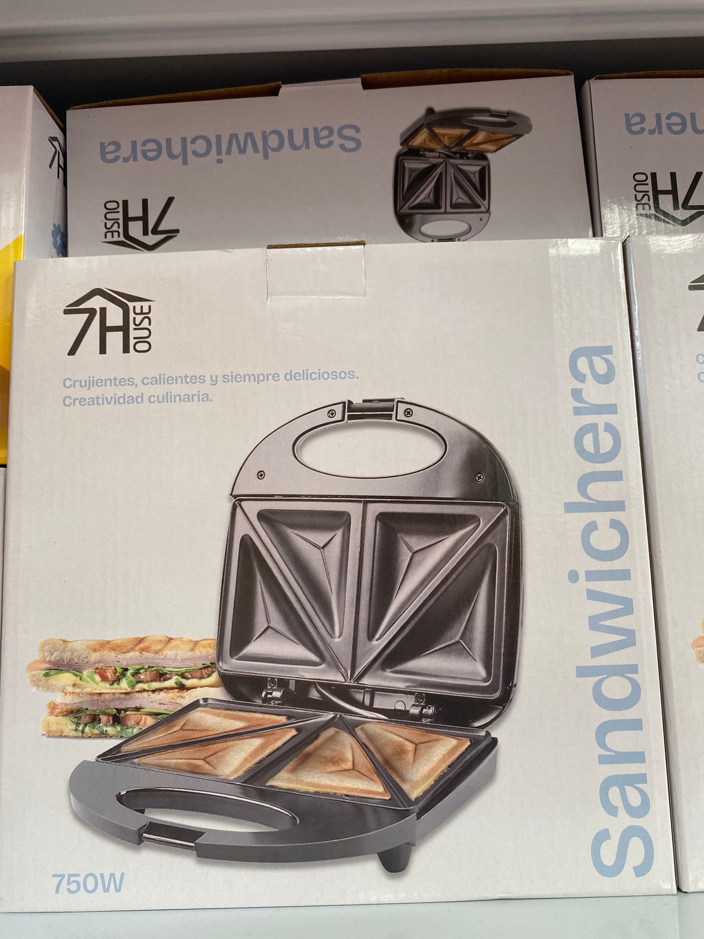 SANDWICHERA 750W
23x23x7.5CM